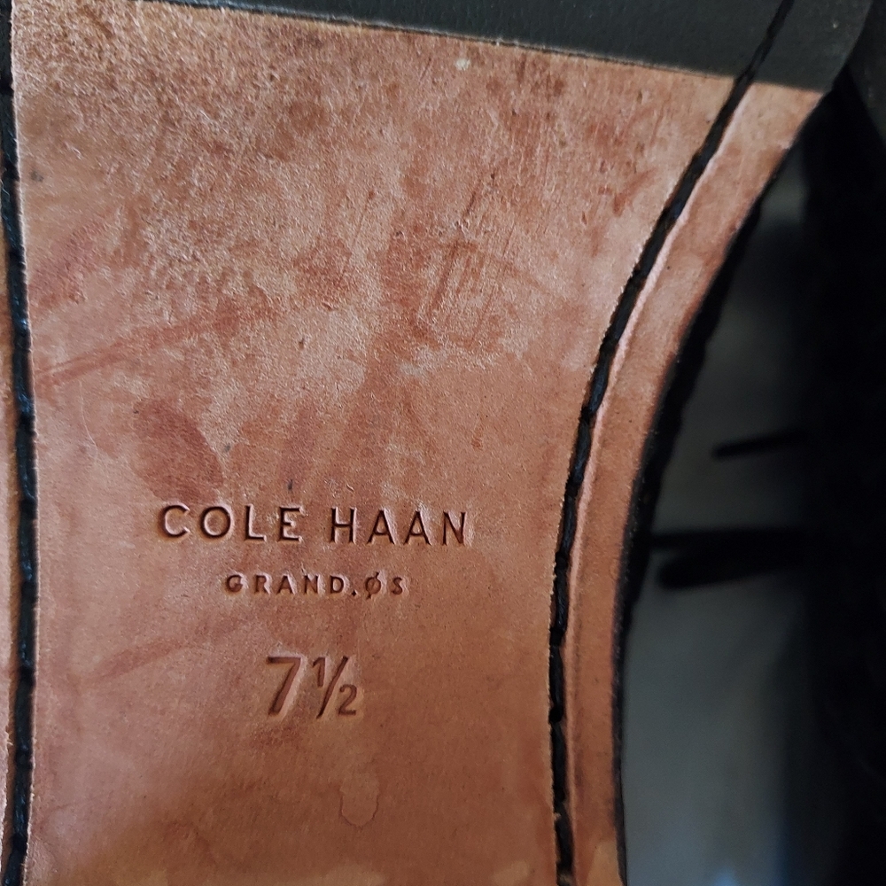 EUC Cole Haan woven oxfords, 7.5 C width - Picture 7 of 8